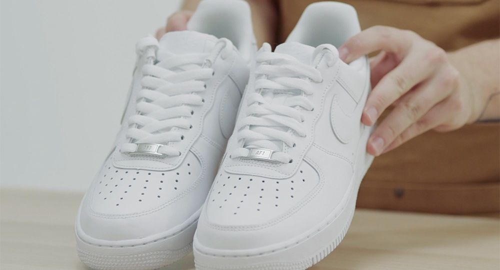 allacciare air force 1