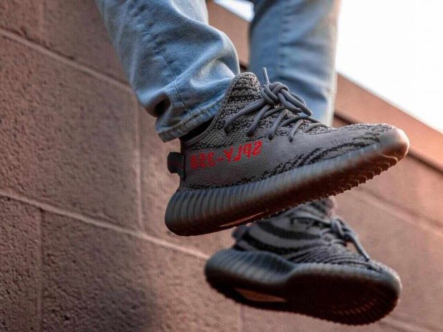 come vestono adidas yeezy