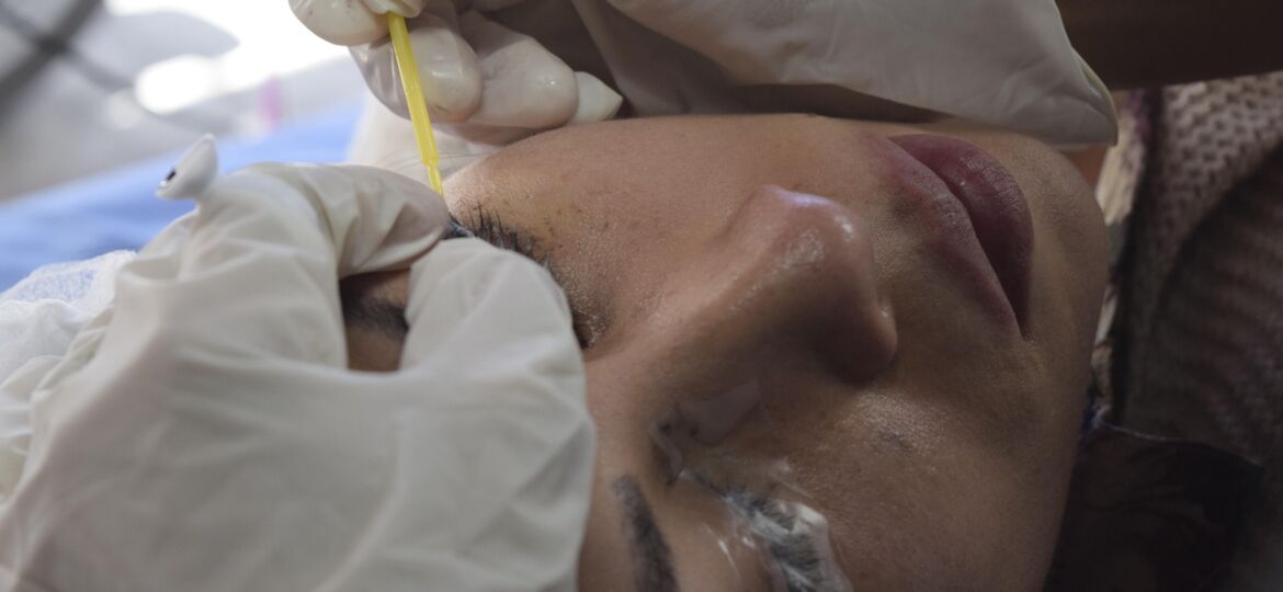 microblading eyebrow