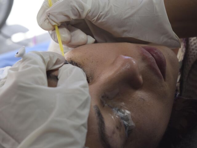 microblading eyebrow